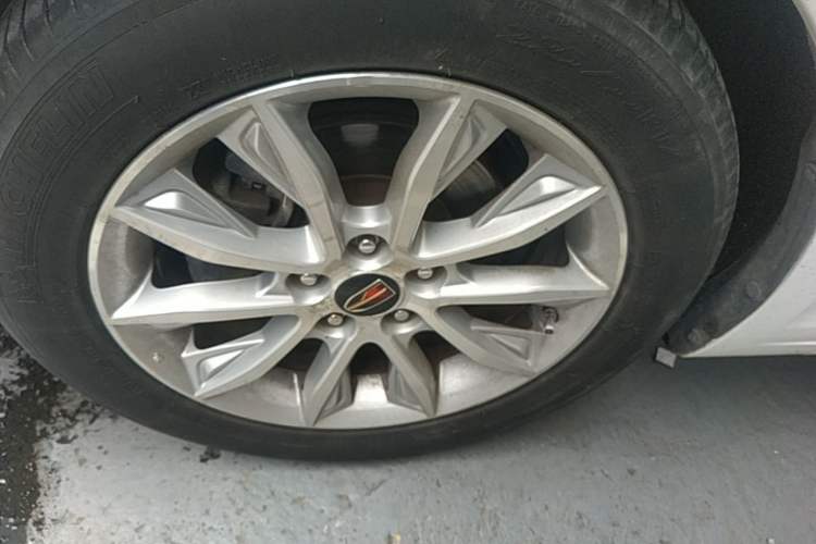 Used Hongqi H5 2019 30TD Dynamic Edition Left Front Wheel Hub