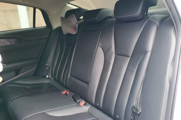 Used Hongqi H5 2019 30TD Smart Connect Dynamic Edition Left Rear Seat