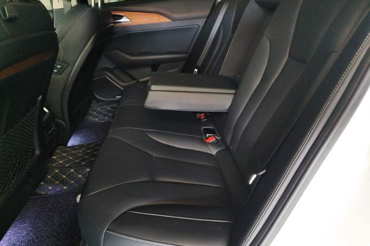 Used Hongqi H5 2019 30TD Smart Connect Dynamic Edition Left Rear Seat