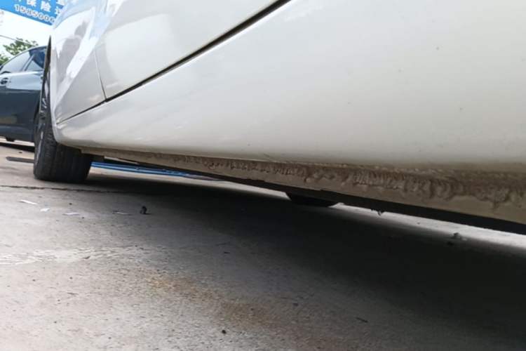 Used Hongqi H5 2019 30TD Smart Connect Dynamic Edition Left Side Sill
