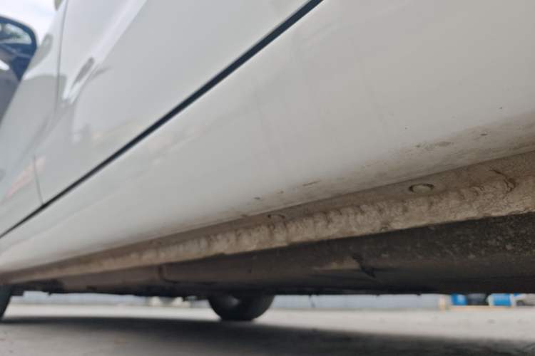 Used Hongqi H5 2019 30TD Smart Connect Dynamic Edition Left Side Sill