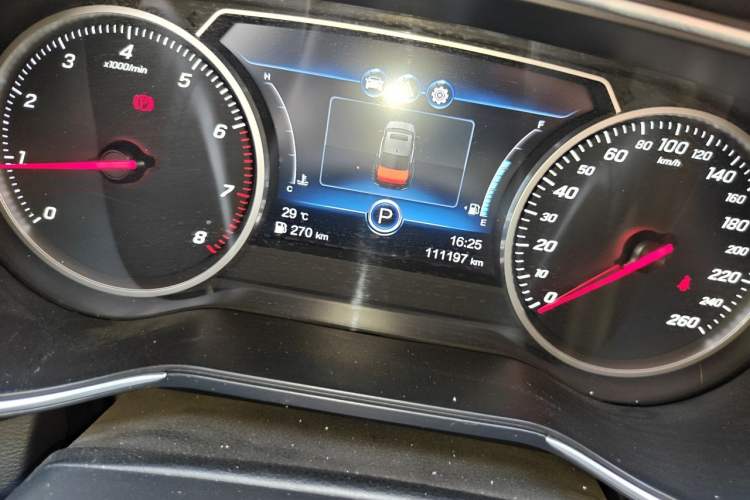 Used Hongqi H5 2019 30TD Dynamic Edition Odometer Close Up