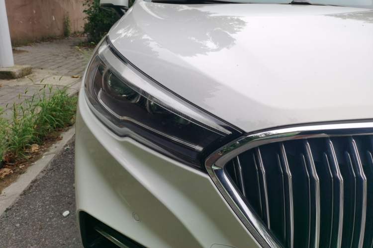 Used Hongqi H5 2019 30TD Smart Connect Dynamic Edition Right Front Headlight