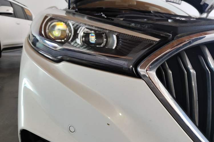 Used Hongqi H5 2019 30TD Smart Connect Dynamic Edition Right Front Headlight