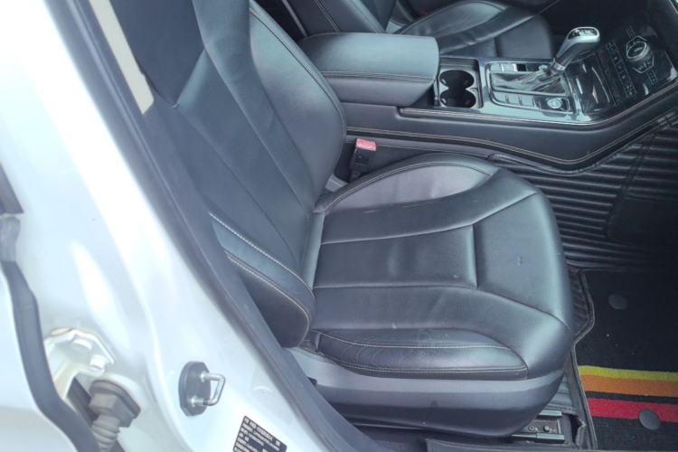 Used Hongqi H5 2019 30TD Dynamic Edition Right Front Seat