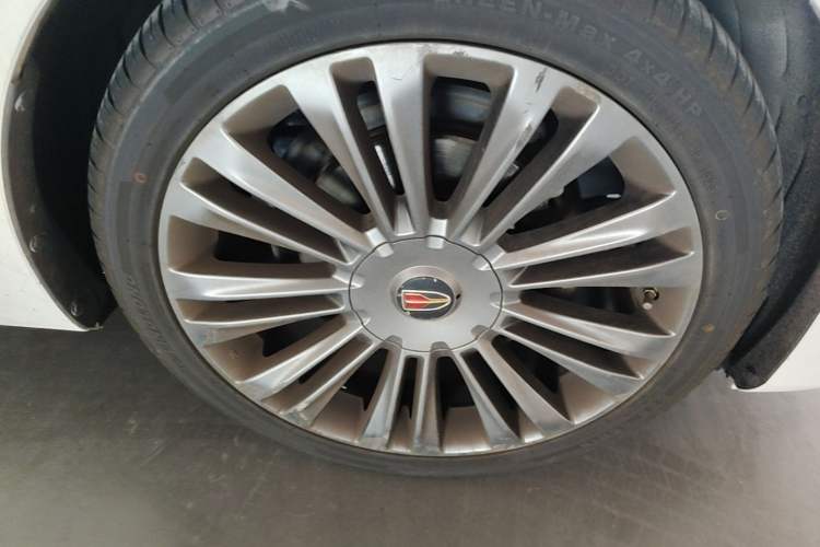 Used Hongqi H5 2019 30TD Smart Connect Dynamic Edition Right Front Wheel Hub