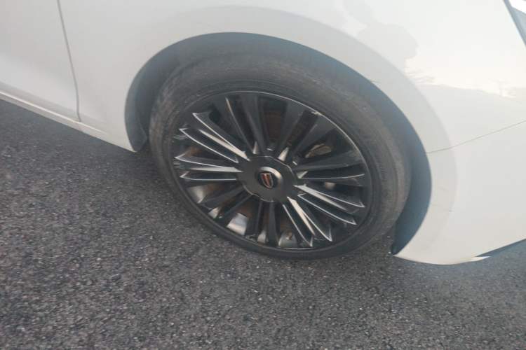 Used Hongqi H5 2019 30TD Smart Connect Dynamic Edition Right Front Wheel Hub