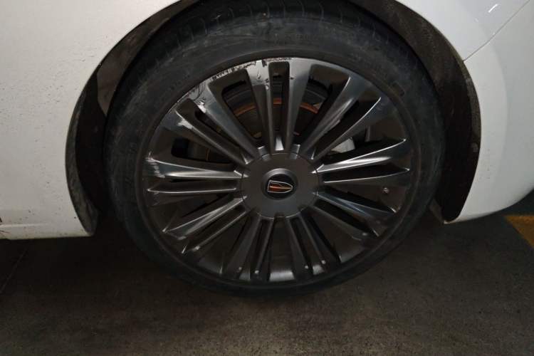 Used Hongqi H5 2019 30TD Smart Connect Dynamic Edition Right Front Wheel Hub