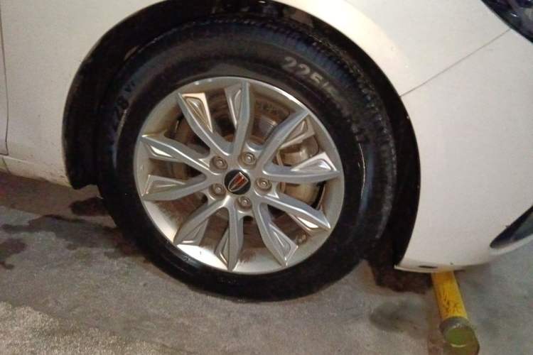 Used Hongqi H5 2019 30TD Dynamic Edition Right Front Wheel Hub