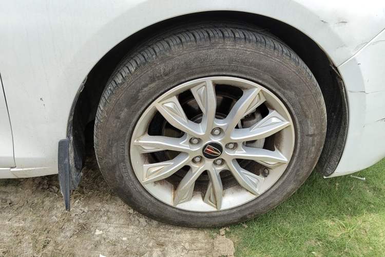 Used Hongqi H5 2019 30TD Dynamic Edition Right Front Wheel Hub