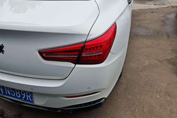 Used Hongqi H5 2019 30TD Smart Connect Dynamic Edition Right Rear Taillight