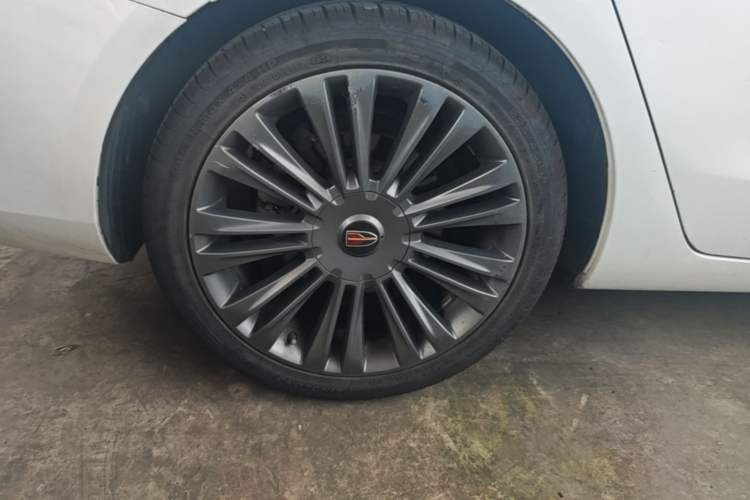 Used Hongqi H5 2019 30TD Dynamic Edition Right Rear Wheel Hub