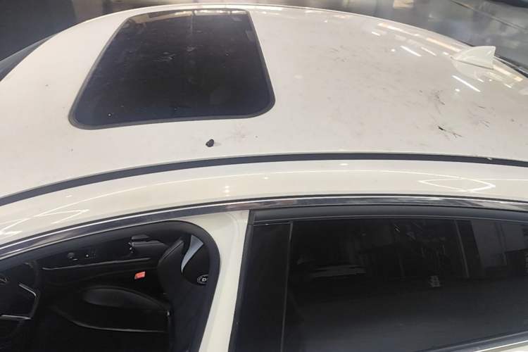 Used Hongqi H5 2019 30TD Dynamic Edition Roof
