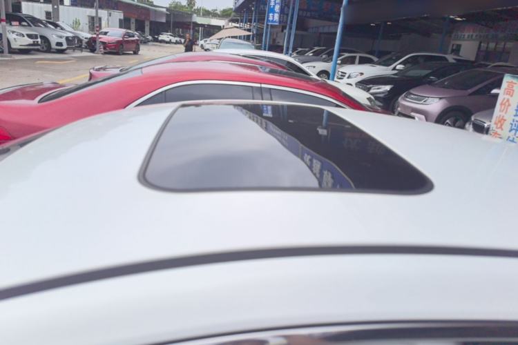 Used Hongqi H5 2019 30TD Dynamic Edition Roof