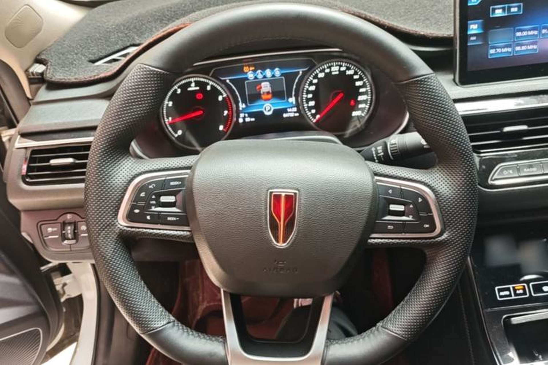 Used Hongqi H5 2019 30TD Dynamic Edition Steering Wheel