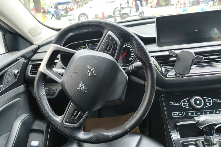 Used Hongqi H5 2019 30TD Dynamic Edition Steering Wheel