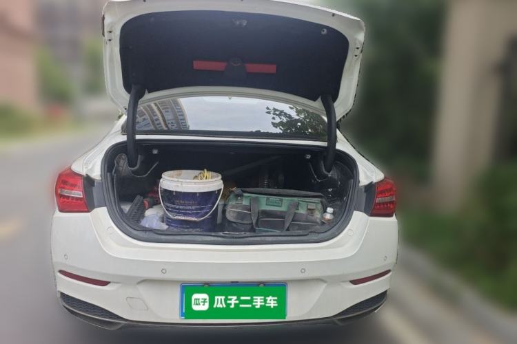 Used Hongqi H5 2019 30TD Smart Connect Dynamic Edition Trunk