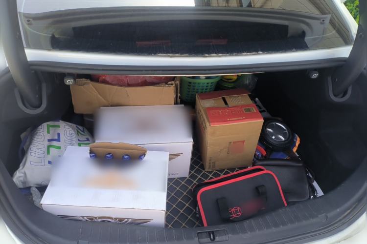 Used Hongqi H5 2019 30TD Smart Connect Dynamic Edition Trunk