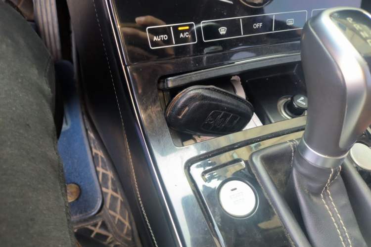 Used Hongqi H5 2019 30TD Smart Connect Dynamic Edition Vehicle Key