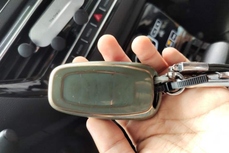 Used Hongqi H5 2019 30TD Dynamic Edition Vehicle Key