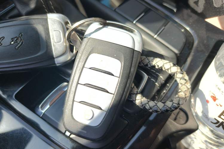 Used Hongqi H5 2019 30TD Dynamic Edition Vehicle Key