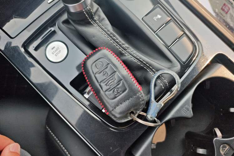 Used Hongqi H5 2019 30TD Smart Connect Dynamic Edition Vehicle Key