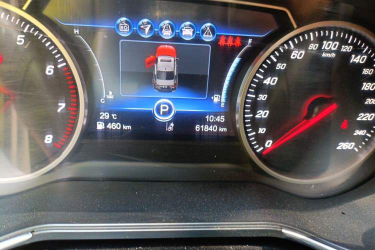 Used Hongqi H5 2019 30TD Smart Connect Dynamic Edition Odometer Close Up