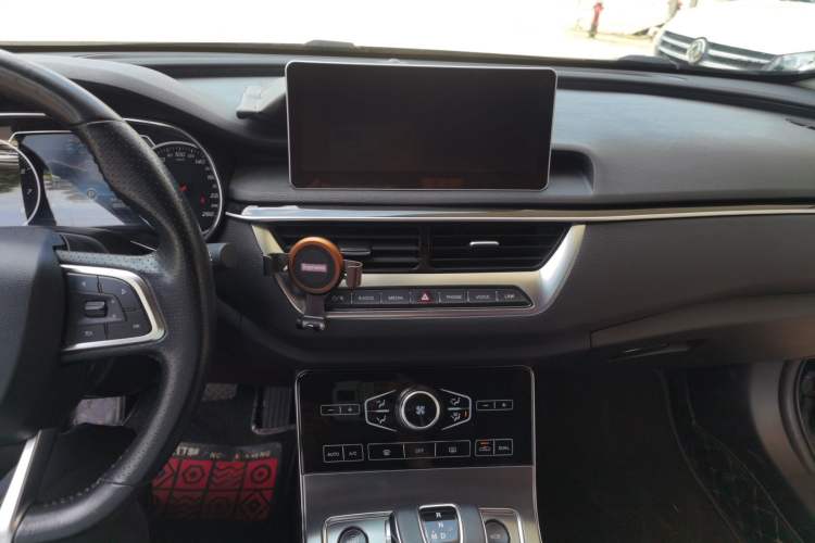 Used Hongqi H5 2020 1.5T DCT Flagship Edition Audio And AC Panel