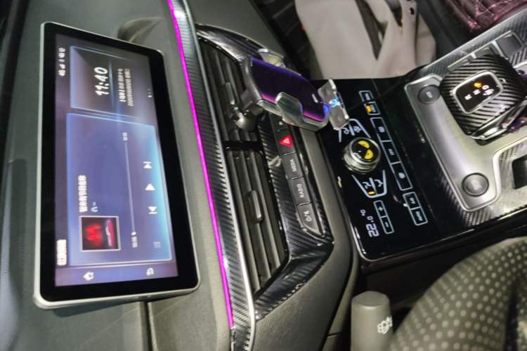 Used Hongqi H5 2020 1.8T Automatic ZhiLian QiYun Edition Audio And AC Panel