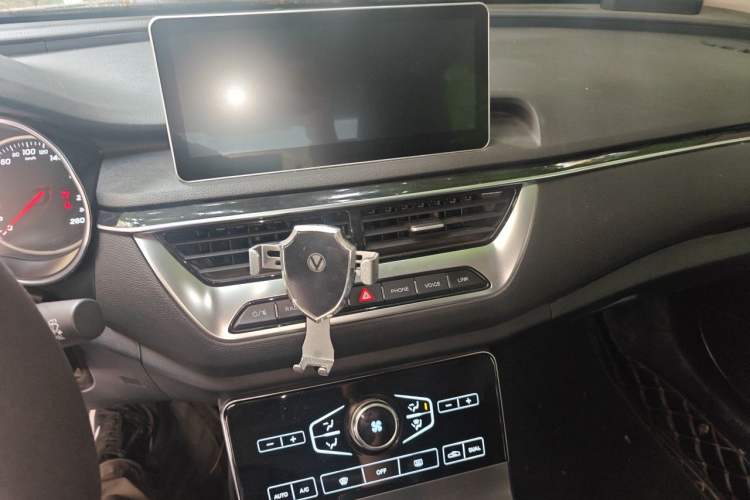 Used Hongqi H5 2020 1.5T DCT Flagship Edition Audio And AC Panel