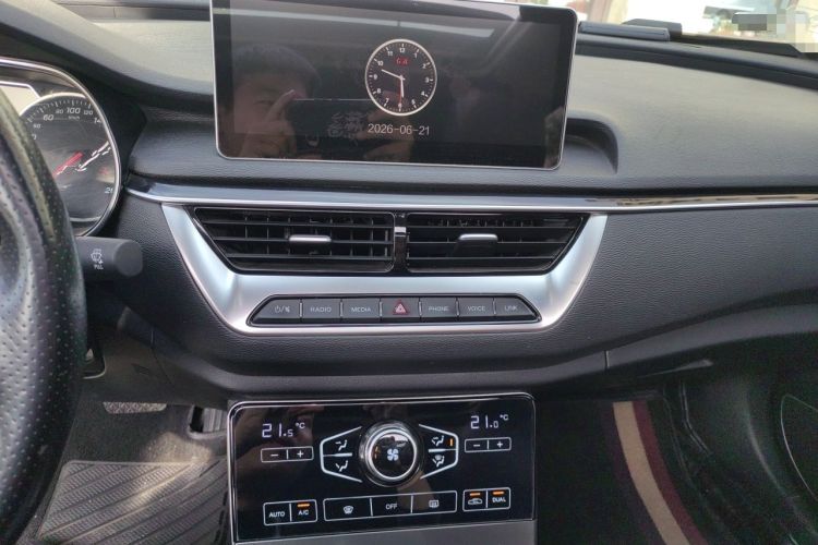 Used Hongqi H5 2020 1.5T DCT Flagship Edition Audio And AC Panel