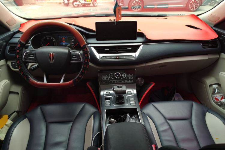 Used Hongqi H5 2020 1.8T Automatic Smart Connect Flagship Edition Center Console
