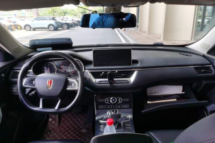 Used Hongqi H5 2020 1.5T DCT Flagship Edition Center Console