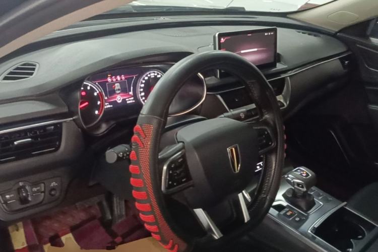 Used Hongqi H5 2020 1.5T DCT Flagship Edition Center Console