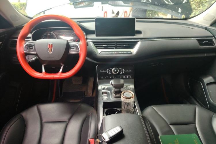 Used Hongqi H5 2020 1.5T DCT Flagship Edition Center Console