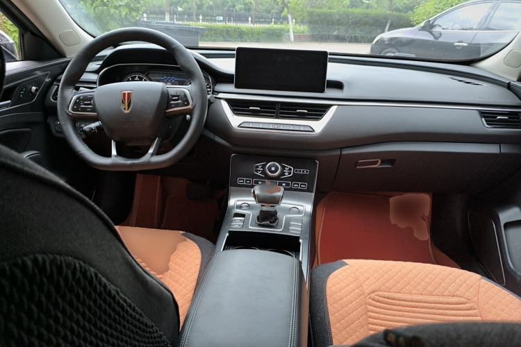 Used Hongqi H5 2020 1.5T DCT Flagship Edition Center Console