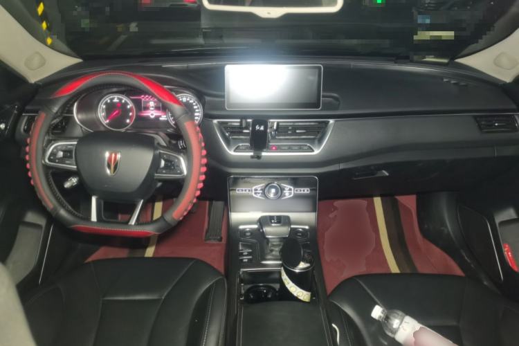 Used Hongqi H5 2020 1.8T Automatic ZhiLian QiYun Edition Center Console