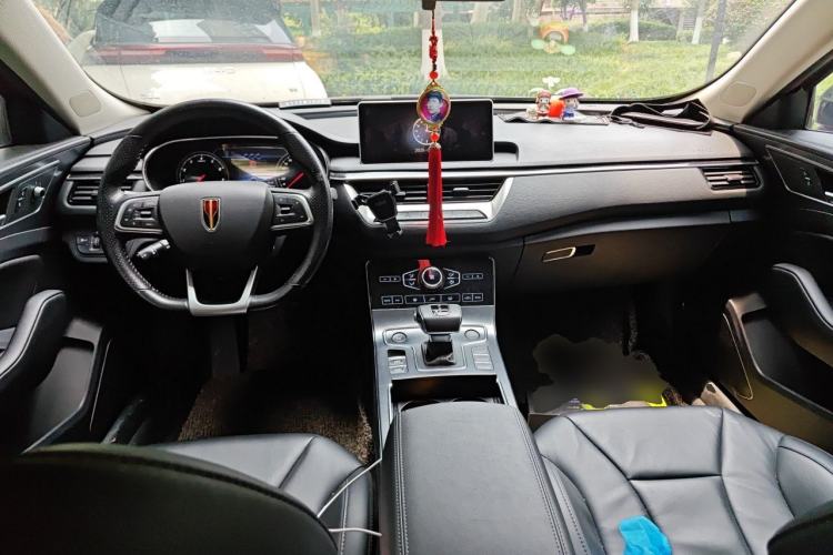 Used Hongqi H5 2020 1.5T DCT Flagship Edition Center Console