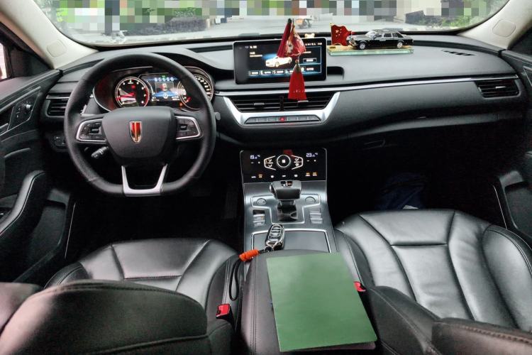 Used Hongqi H5 2020 1.8T Automatic ZhiLian QiYun Edition Center Console