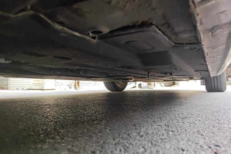 Used Hongqi H5 2020 1.8T Automatic ZhiLian QiYun Edition Chassis Front Left
