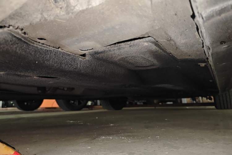 Used Hongqi H5 2020 1.8T Automatic Smart Connect Flagship Edition Chassis Front Left