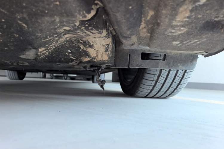 Used Hongqi H5 2020 1.8T Automatic Smart Connect Flagship Edition Chassis Front Left