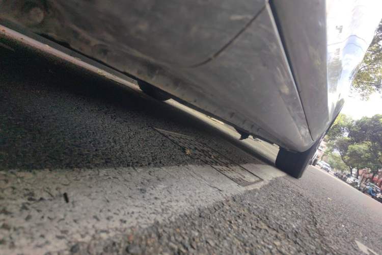 Used Hongqi H5 2020 1.8T Automatic ZhiLian QiYun Edition Chassis Front Left