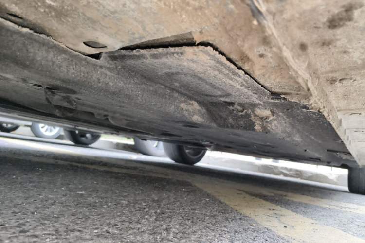 Used Hongqi H5 2020 1.8T Automatic ZhiLian QiYun Edition Chassis Front Left