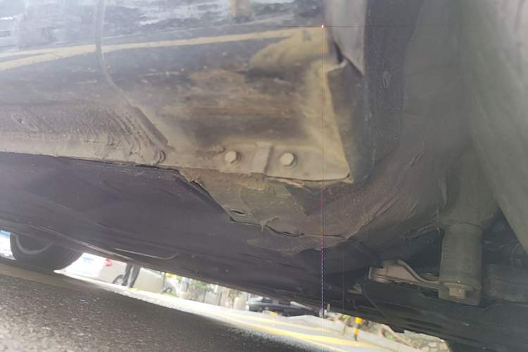 Used Hongqi H5 2020 1.8T Automatic ZhiLian QiYun Edition Chassis Front Right