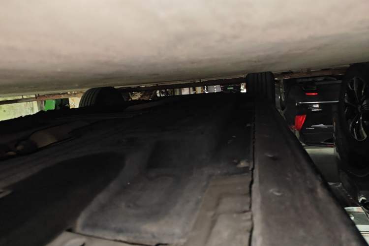 Used Hongqi H5 2020 1.8T Automatic Smart Connect Flagship Edition Chassis Front Right