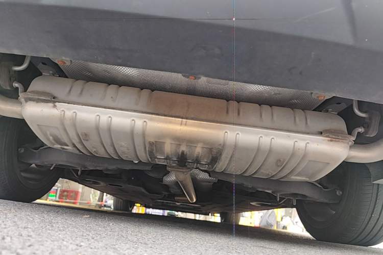 Used Hongqi H5 2020 1.8T Automatic ZhiLian QiYun Edition Chassis Rear