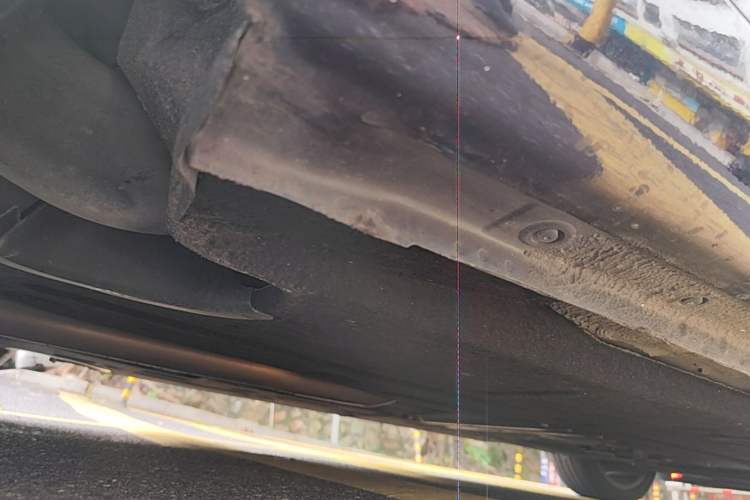 Used Hongqi H5 2020 1.8T Automatic ZhiLian QiYun Edition Chassis Rear Right