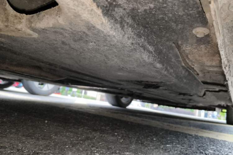 Used Hongqi H5 2020 1.8T Automatic ZhiLian QiYun Edition Chassis Rear Right