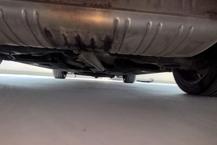 Used Hongqi H5 2020 1.8T Automatic Smart Connect Flagship Edition Chassis Rear